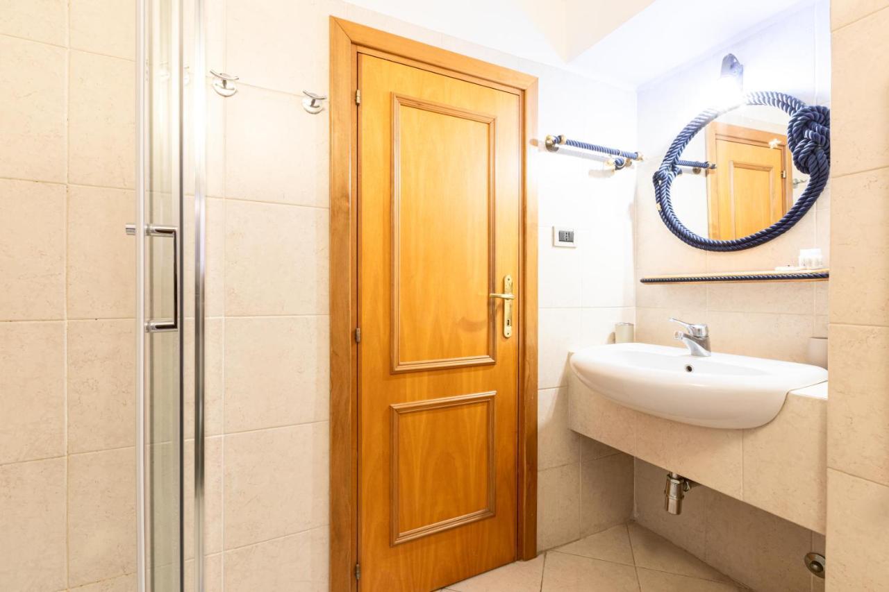 Toniolo Two Bedroom Two Bath Rome Buitenkant foto